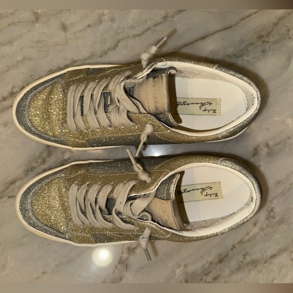 Vintage Havana Kara Matte Silver Gold Glitter Sneaker 9 - Picture 4 of 11